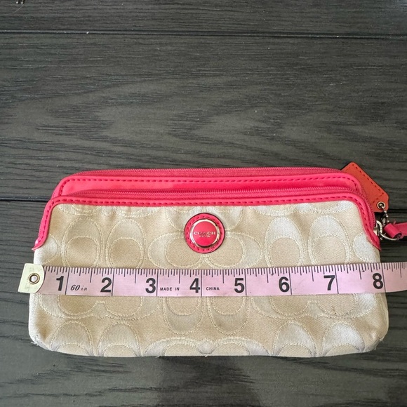 Coach Jacquard Signature Tan W/Coral Pink Trim Wallet - Picture 10 of 14